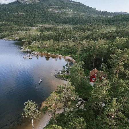 Veslebu, Part Of Preikestolen Basecamp Feriehus Jørpeland